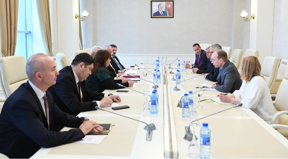 azerbaycan-sloveniya-bir-chox-sahelerde-elaqelerin-inkishaf-etdirilmesine-dair-fikir-mubadilesi-aparib