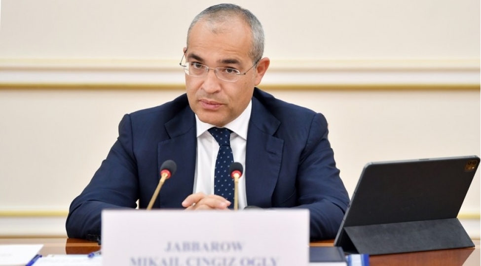 mikayil-cabbarov-avropa-chempionatinda-ugur-qazanmishguleshchiler-veonlarin-meshqchileri-ile-gorushub