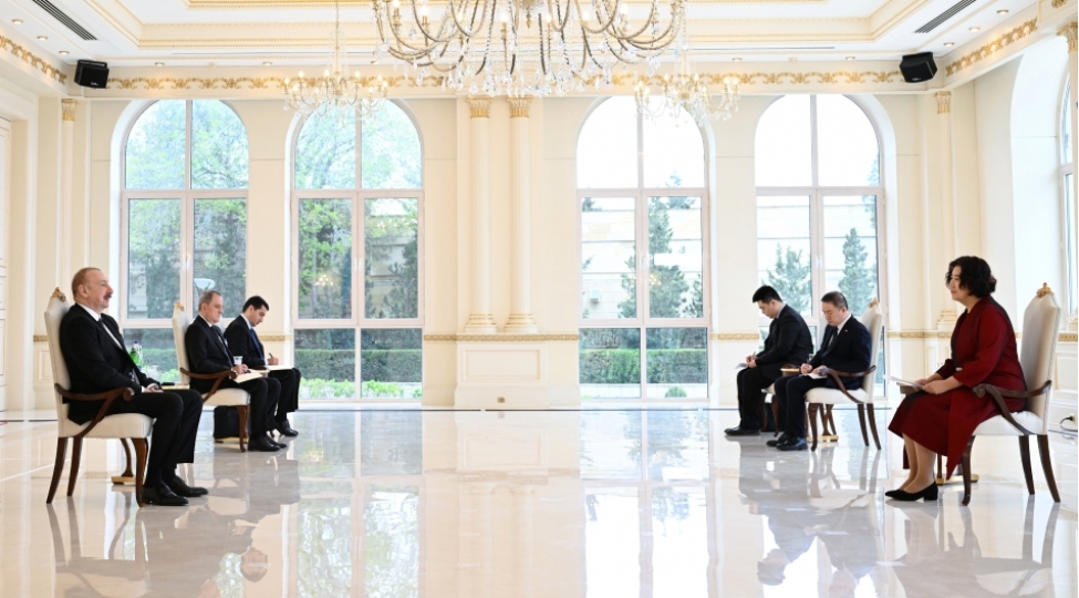 prezident-ilham-eliyev-chinin-azerbaycanda-yeni-teyin-olunmush-sefirinin-etimadnamesini-qebul-edib