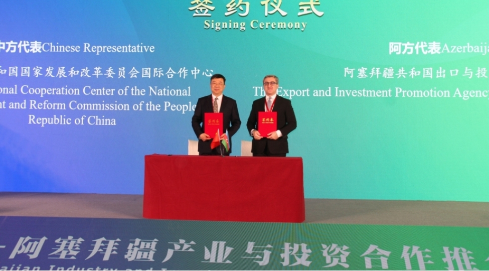 azerbaycanla-chin-arasinda-emekdashliga-ve-investisiya-layihelerinin-icrasina-dair-13-sened-imzalanib