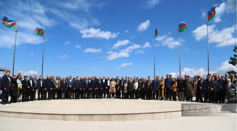 azerbaycanda-akkredite-olunmush-diplomatikkorpusun-numayendeleri-xankendini-ziyaret-edib