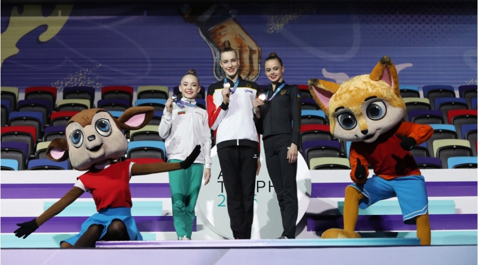bakida-bedii-gimnastika-uzre-dunya-kubokuna-yekun-vurulub