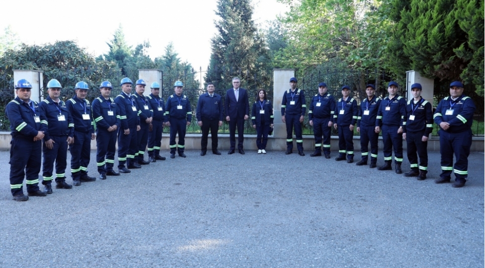 azeriqaz-ib-nin-16-ishchisi-mukafatlandirildi-foto