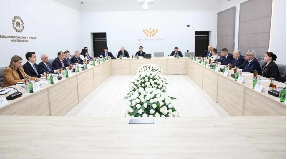 azerbaycan-hemkarlar-ittifaqlari-konfederasiyasinin-emeyin-muhafizesi-ve-huquqi-yardim-merkezi-fealiyyete-bashlayib
