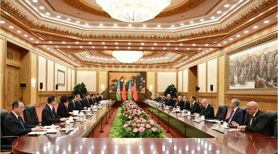 azerbaycan-prezidenti-ilham-eliyevin-chinin-sedri-si-cinpin-ile-genish-terkibde-gorushu-olub