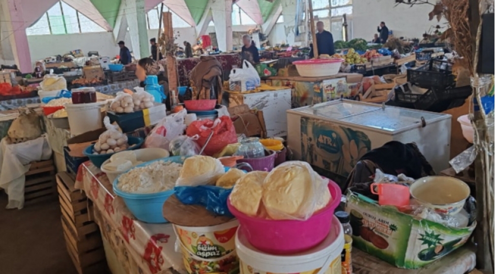 berdede-bazarda-satilan-pendir-ve-nehre-yaglarinda-bakteriya-ashkarlanib