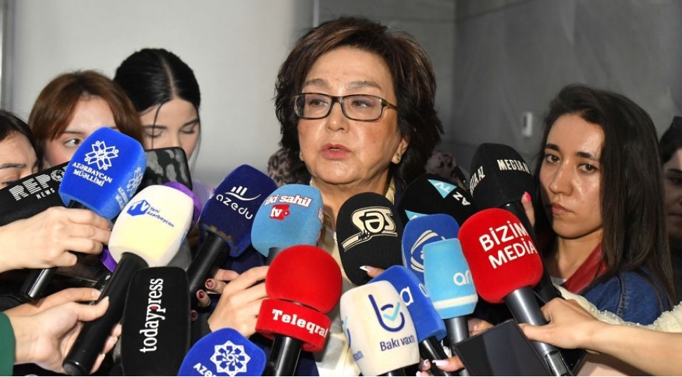 bu-il-gurcu-dilinde-tehsil-alan-200-den-chox-mezun-azerbaycanda-imtahan-verib