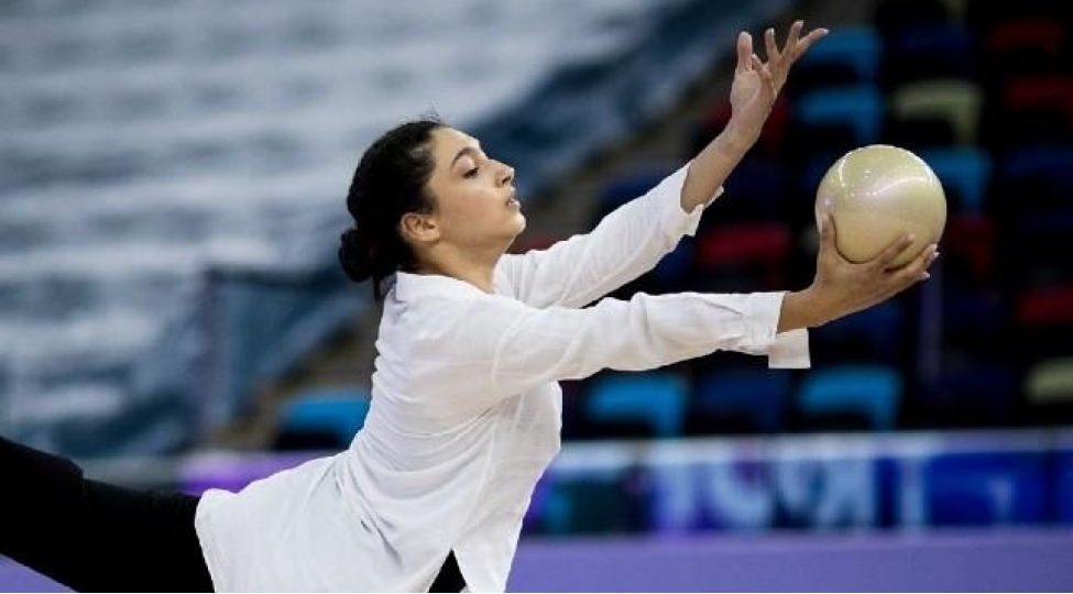 azerbaycan-millisinin-uzvu-karyerasini-basha-vurdu