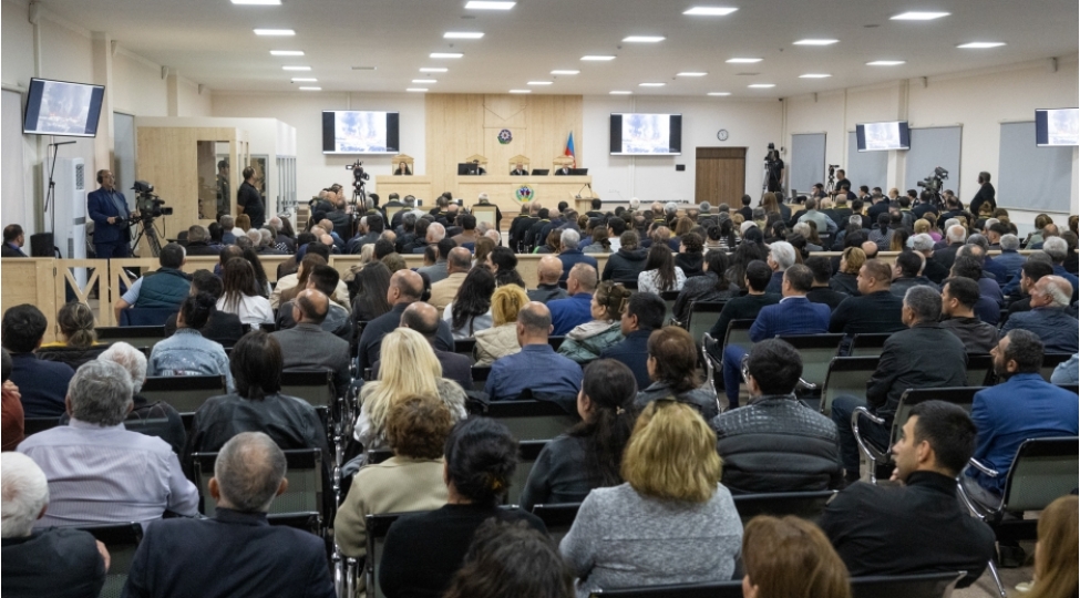 mehkemede-shusha-rayonunun-ermenistan-silahli-quvveleri-terefinden-ishgali-barede-videomateriallar-numayish-etdirilib