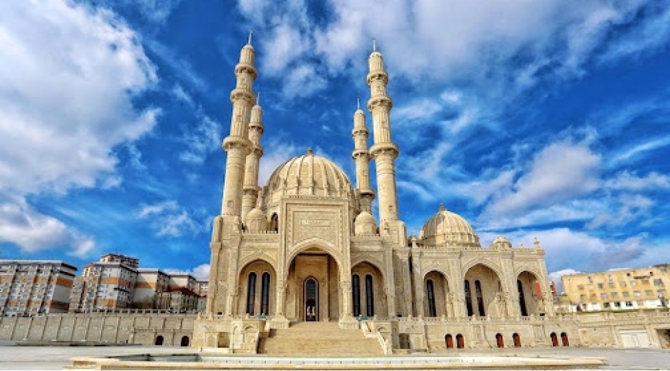 heyder-mescidi-ve-bir-neche-tikiliye-memarliq-abidesi-statusu-verilib