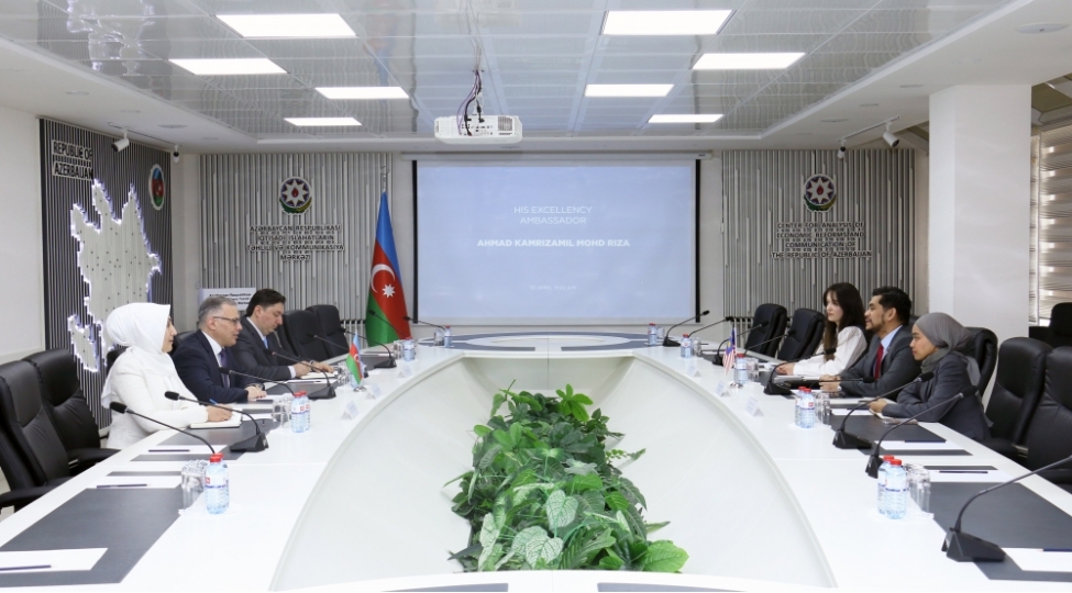 vusal-qasimli-malayziyanin-azerbaycandaki-sefirini-qebul-edib-foto