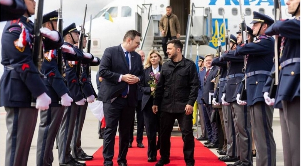 ukrayna-prezidenti-chexiyada-seferdedir