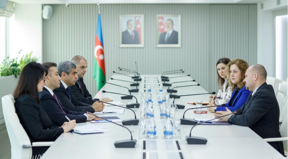 emek-ve-ehalinin-sosial-mudafiesi-nazirliyi-ile-ust-arasinda-emekdashliq-perspektivleri-muzakire-olunub