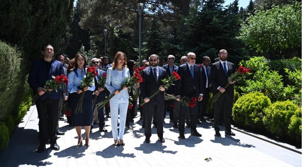 socar-inkollektivi-umummilli-lider-heyder-eliyevin-xatiresini-anib