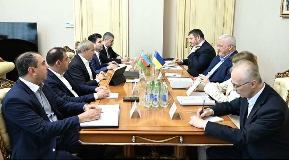 mikayil-cabbarov-andrey-sibiqa-ile-olkelerarasi-iqtisadi-emekdashligi-muzakire-edib