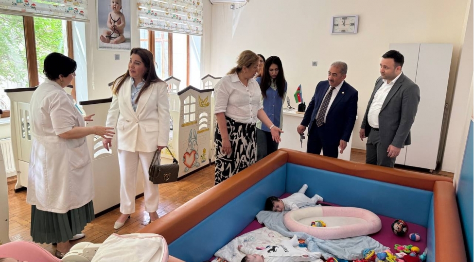 nesimi-rayonunda-1-nomreli-korpeler-evi-ziyaret-edilib