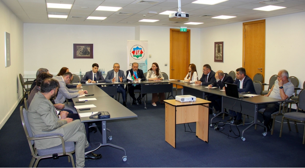 innovasiyalar-ve-reqemsal-texnologiyalar-uzre-komissiyanin-iclasi-kechirilib