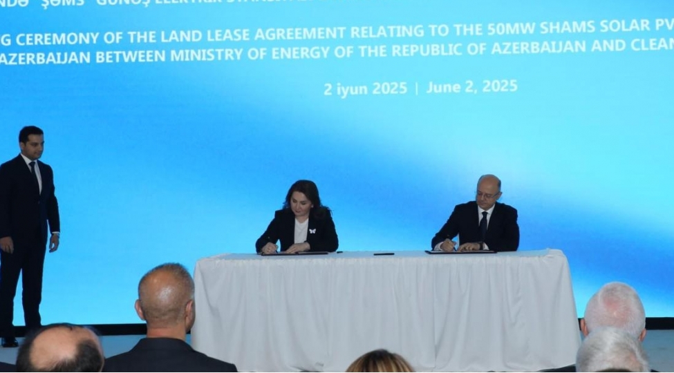 baki-enerji-heftesinde-yashil-enerji-uzre-emekdashliq-senedleri-imzalanib