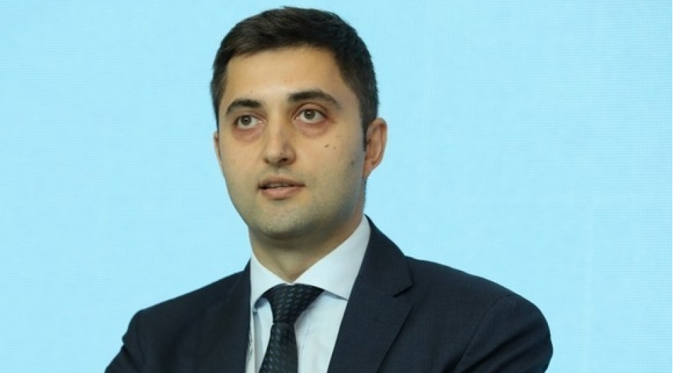 socar-green-azerbaycanda-yashil-enerji-senayesinin-inkishafi-dovlet-ozel-terefdashligini-teleb-edir