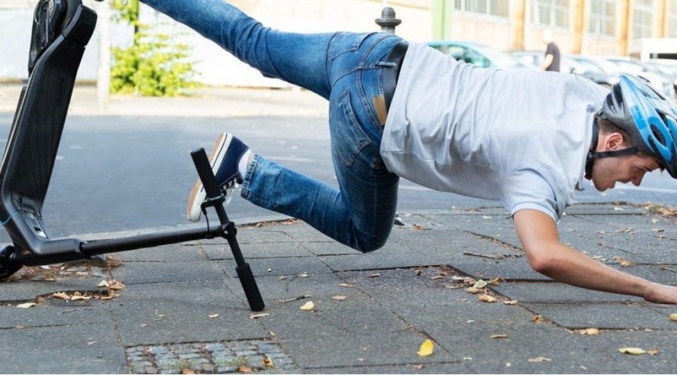 dyp-skuterle-hereket-edenlere-xeberdarliq-edib