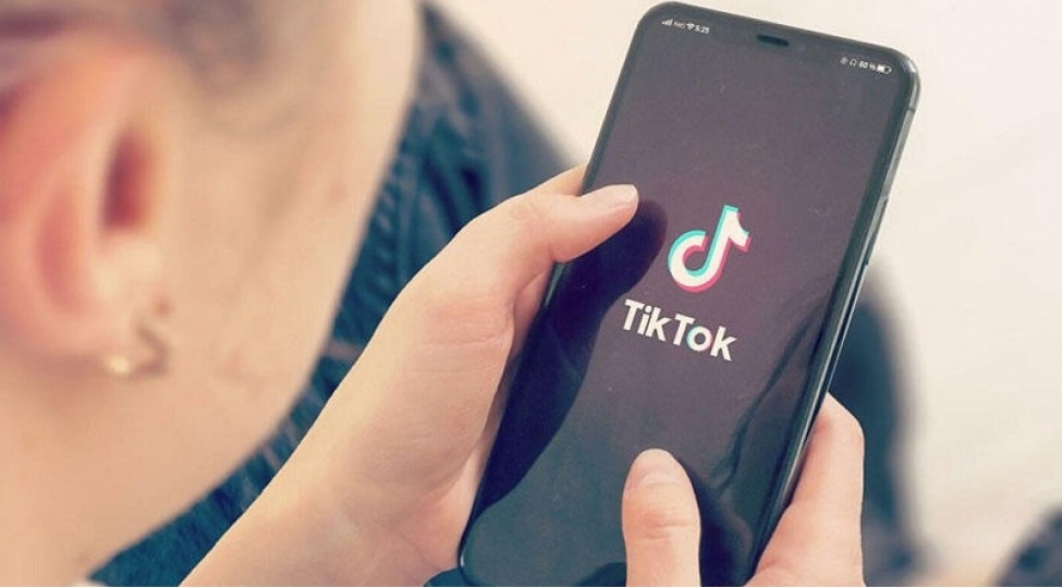 chalishdigi-shirketden-500-min-dollar-ogurladi-ve