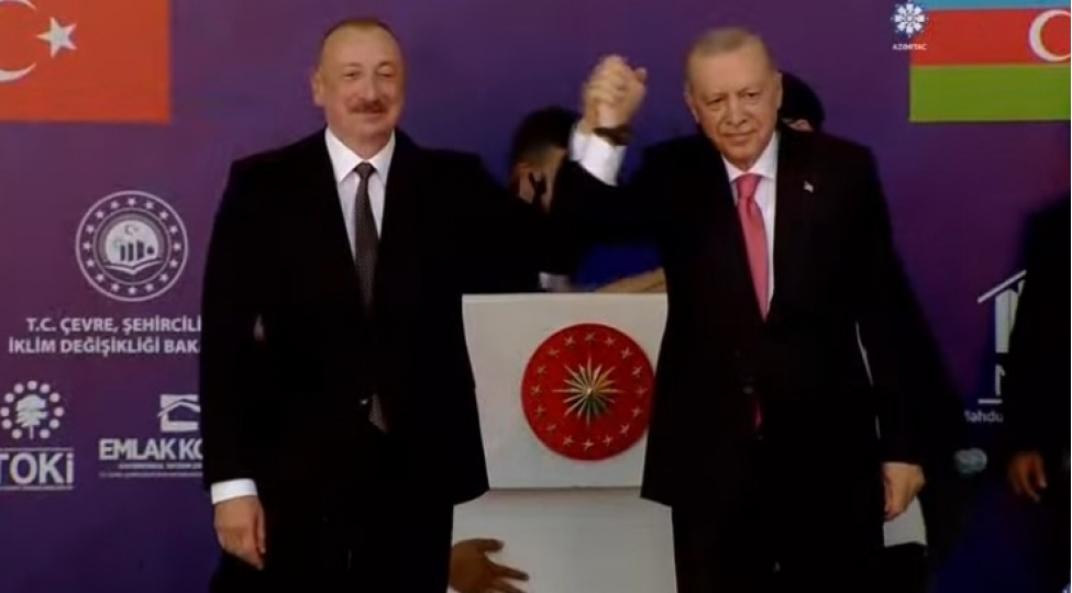 kahramanmarashdaki-azerbaycan-mehellesi-turkiye-ve-azerbaycanin-hemreyliyinin-birliyinin-numunesidir-erdogan