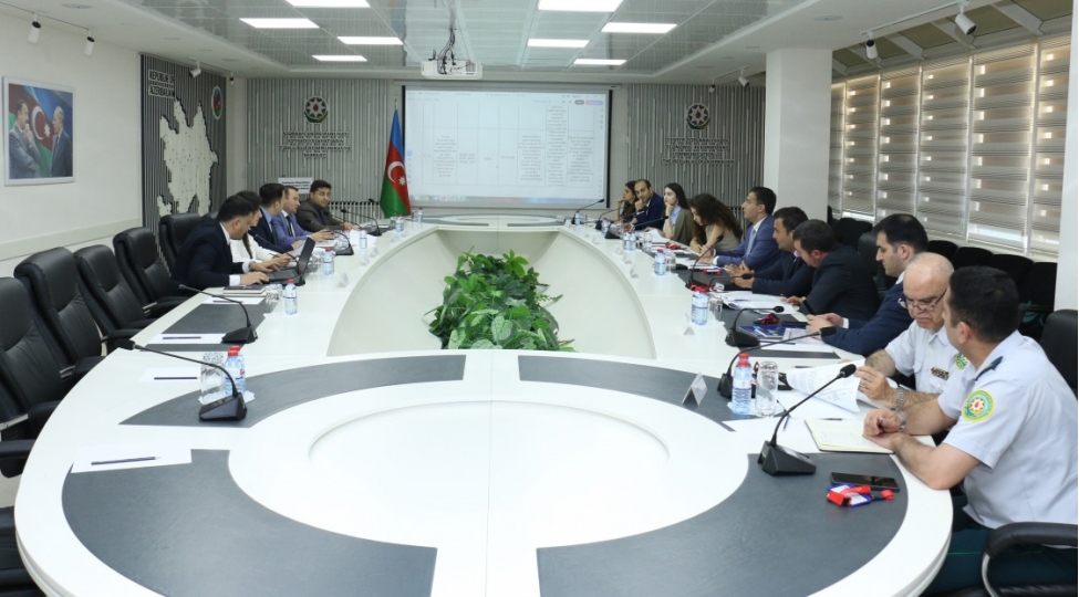 iitkm-de-hava-dashimalari-uzre-resmiyyetin-sadeleshdirilmesine-dair-dovlet-proqrami-ile-bagli-gorush-kechirilib