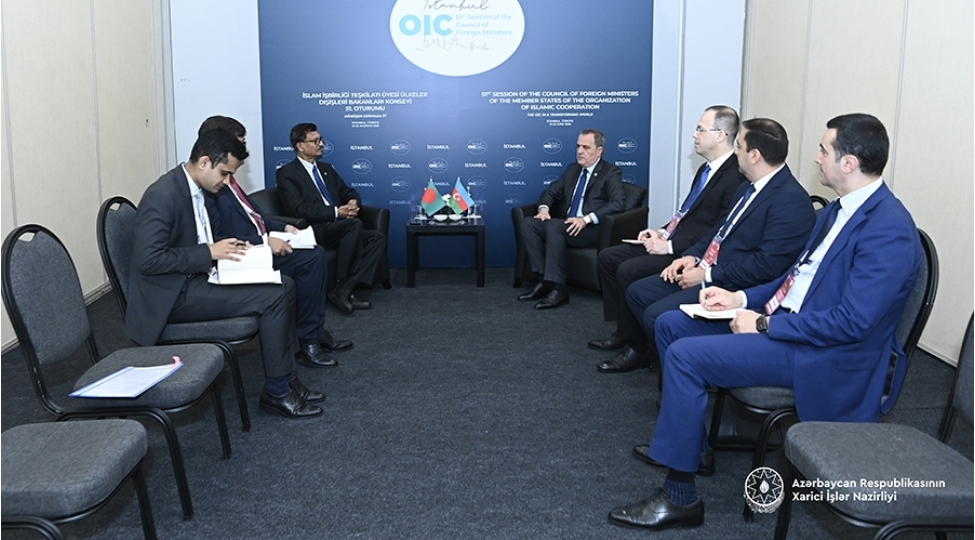 azerbaycan-ve-banqladesh-arasinda-gelecek-emekdashliq-perspektivleri-muzakire-edilib