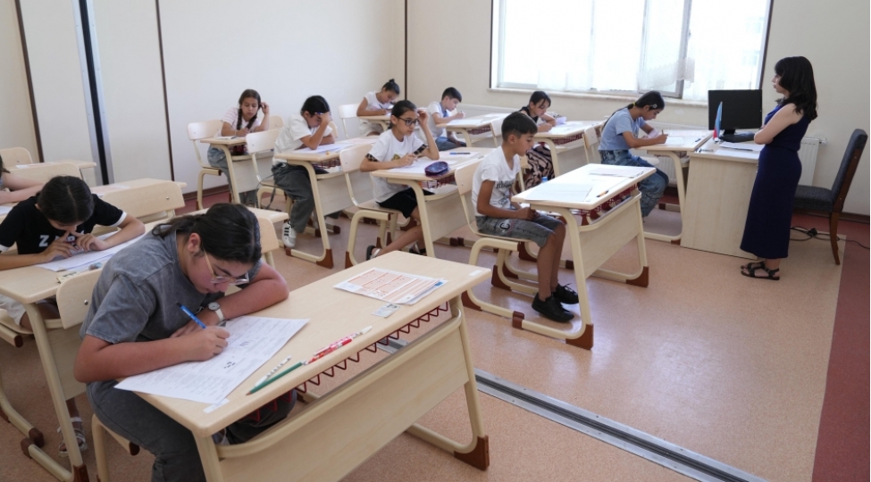 ndu-nezdinde-ingilis-dili-temayullu-gimnaziyaya-qebul-imtahani-kechirilib