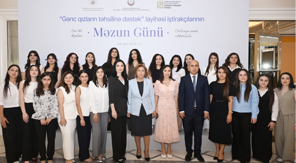 genc-qizlarin-tehsiline-destek-layihesi-ishtirakchilarinin-mezun-gunu-teshkil-olunub