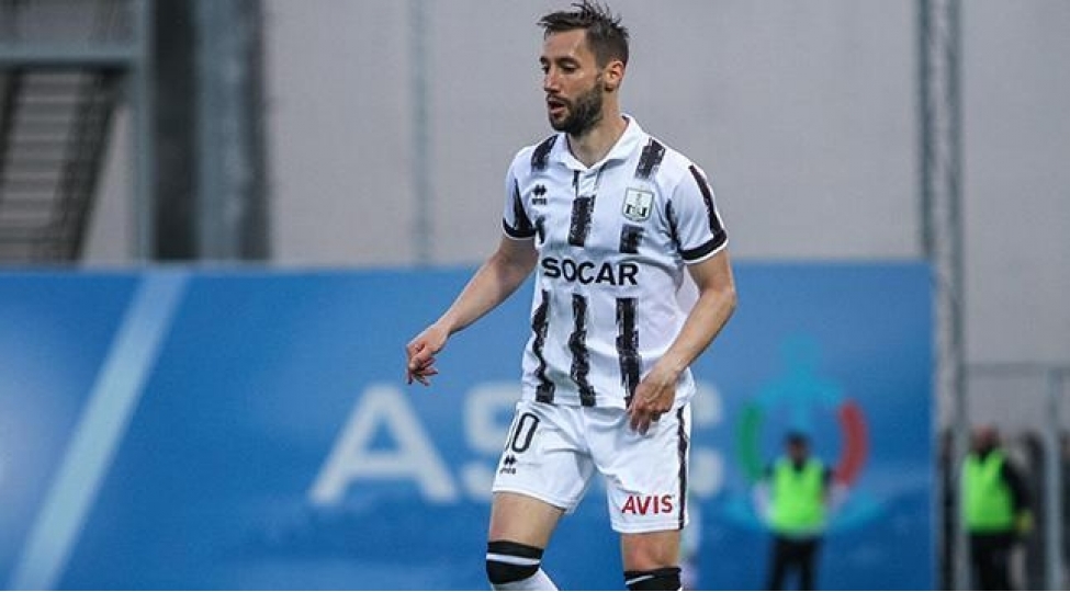 neftchi-ozobichle-yollari-ayirdi