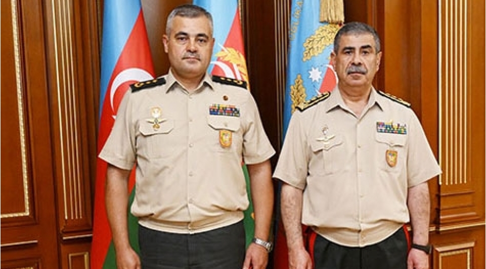 herbi-qulluqchulara-ali-herbi-rutbeler-teqdim-edilib-foto