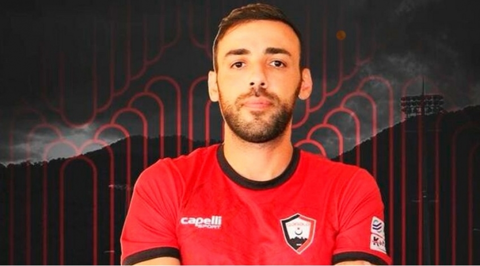 elvin-yunuszade-ile-muqavilenin-muddeti-uzadilmayib