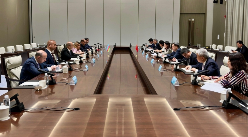 energetika-naziri-chinin-milli-enerji-administrasiyasinin-rehberi-ile-gorushub