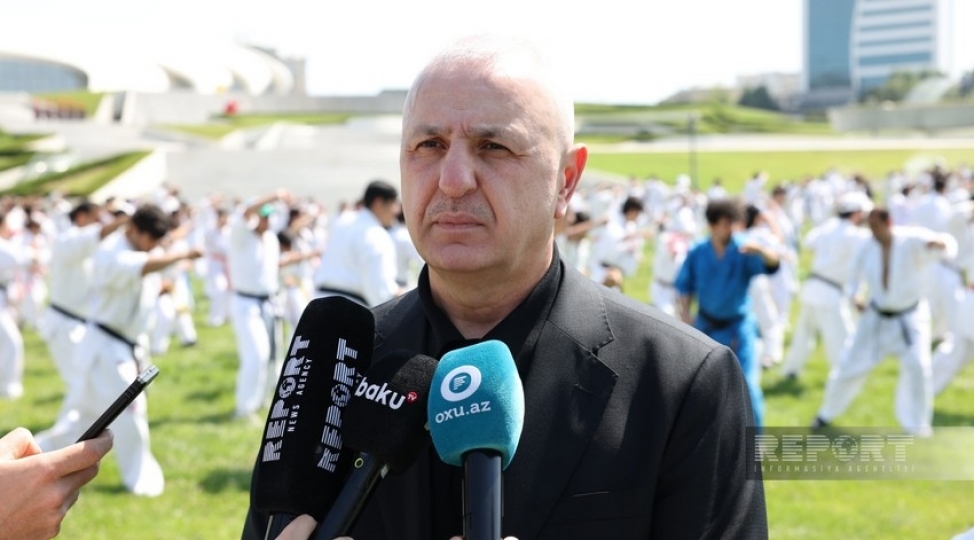 akf-prezidenti-seminarin-esas-meqsedi-hemreylik-birlik-ve-genclere-bir-chagirishdir