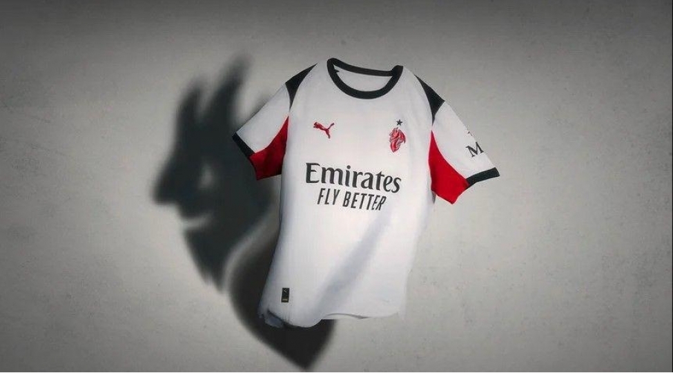 milan-sefer-formasini-teqdim-etdi