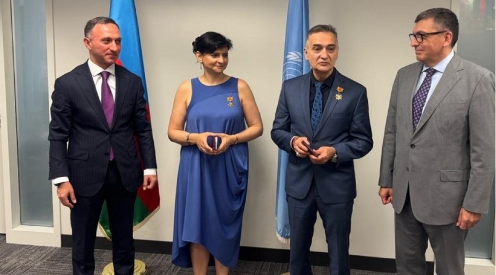 absh-de-azerbaycanli-medeniyyet-xadimlerine-medal-teqdim-edilib