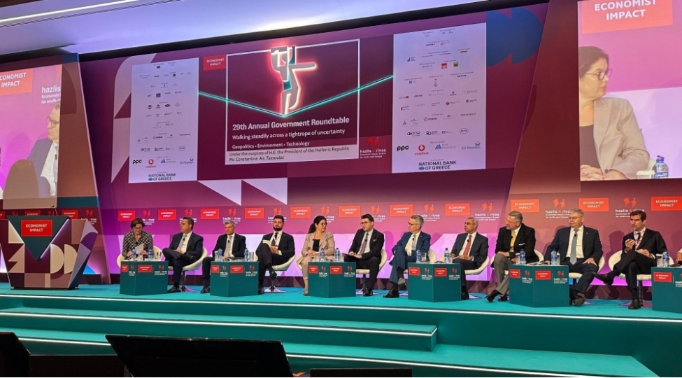 energetika-nazirinin-muavini-afinada-29-cu-illik-hokumet-deyirmi-masasinda-ishtirak-edib