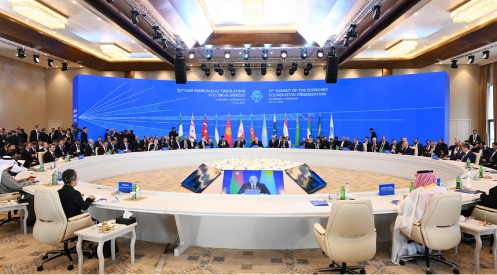prezidentin-sosial-shebeke-hesablarinda-iet-in-xankendide-kechirilen-17-ci-zirve-gorushunden-goruntuler-paylashilib