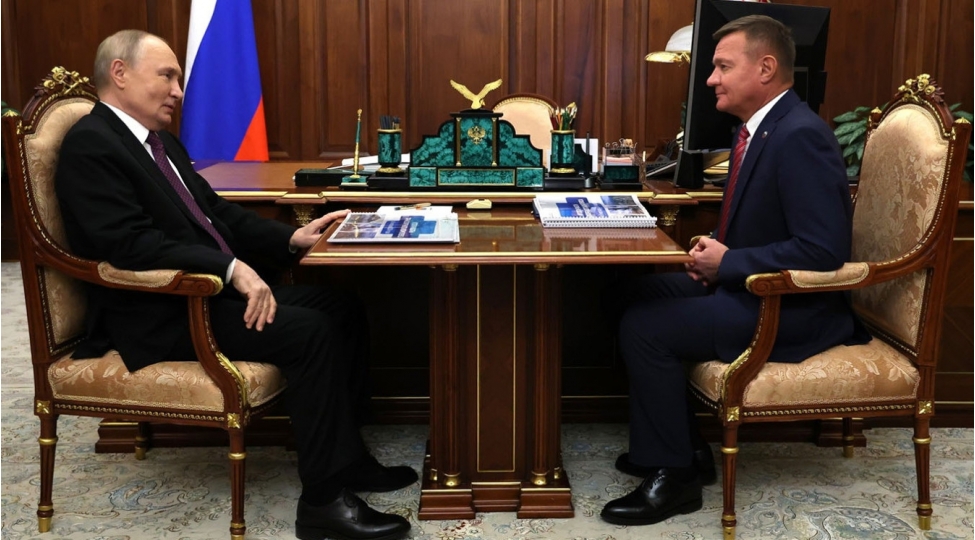 bu-gun-ishden-chixarilan-rusiyanin-neqliyyat-naziri-intihar-edib
