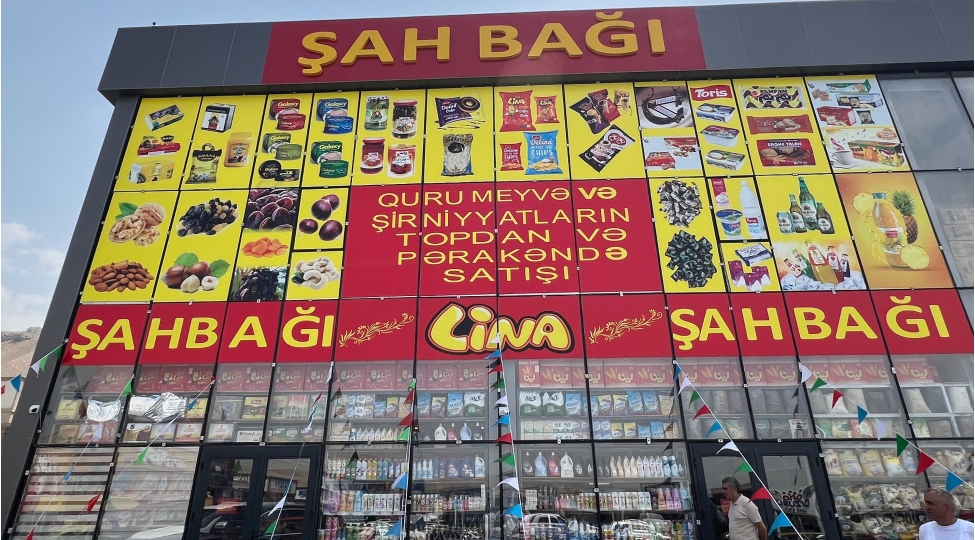 shahbagi-magazasi-fealiyyete-bashladi-quru-meyve-ve-shirniyyat-bollugu