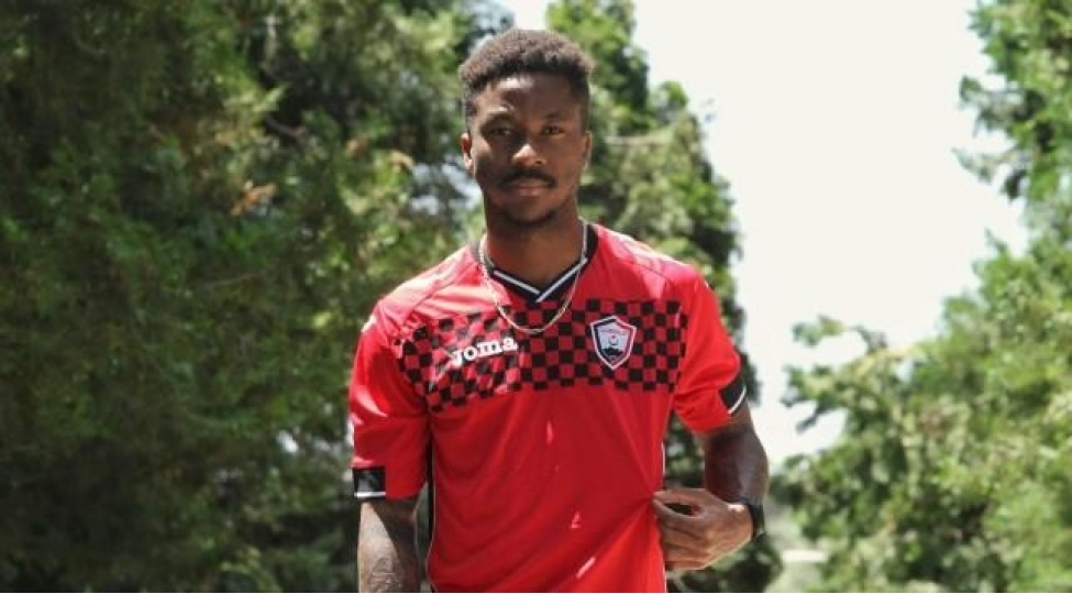 qebele-yeni-transferini-achiqladi