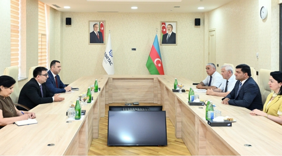 adpu-nun-quba-filialinin-numayende-heyeti-azertac-da-olub