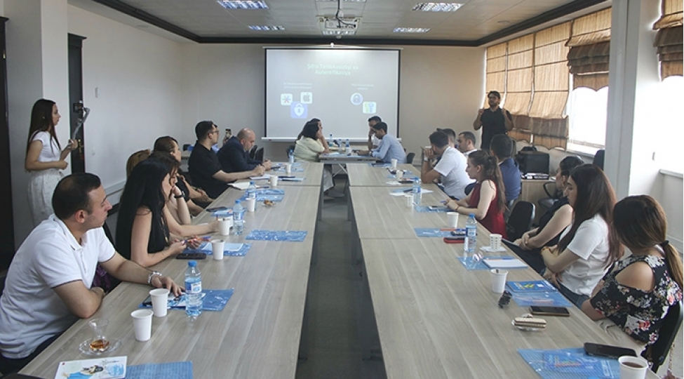 sosial-mediada-tehlukesizliyini-qoru-layihesi-cherchivesinde-ilk-maariflendirici-telim-ugurla-basha-chatdi