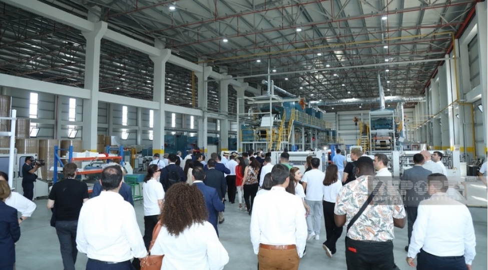 shusha-qlobal-media-forumunun-ishtirakchilari-agdam-senaye-parkinda-olublar