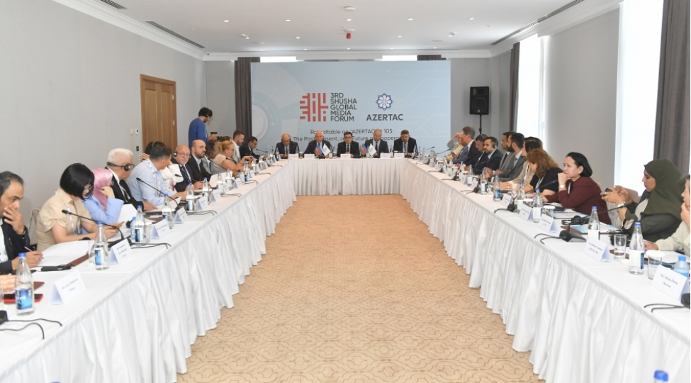 lachinda-azertac-105-emekdashligin-kechmishi-bugunu-ve-geleceyi-movzusunda-deyirmi-masa-kechirilir