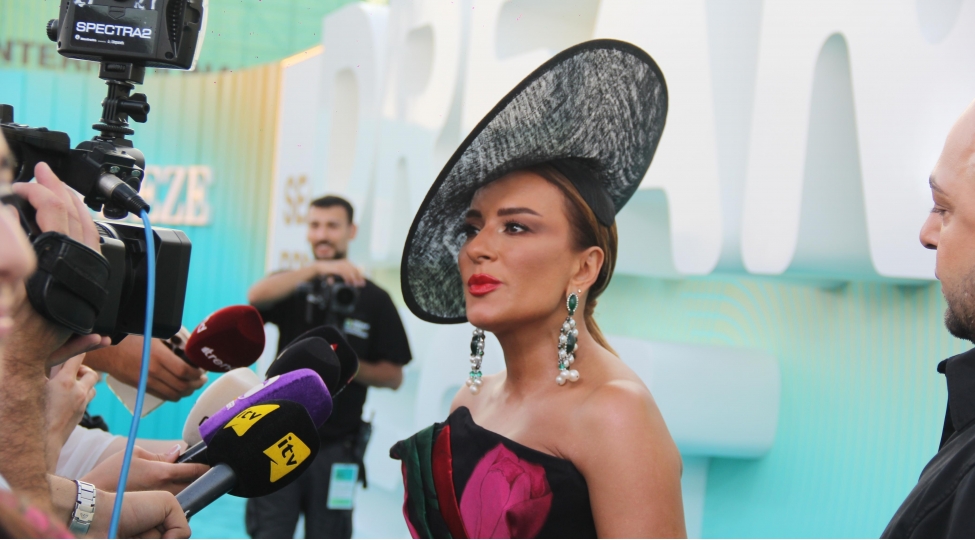 tunzale-agayeva-beynelxalq-musiqi-festivalinda-ishtirak-edir-foto