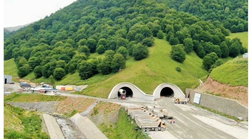 toganali-kelbecer-istisu-avtomobil-yolunun-tikintisi-85-icra-edilib