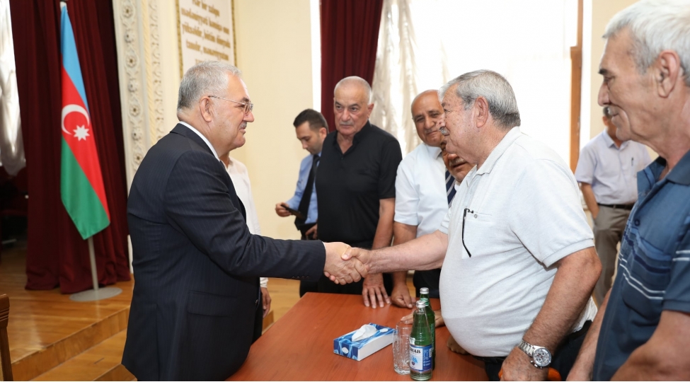 vaqif-hesenovun-novbeti-seyyar-qebul-gorushu-kechirilib-2