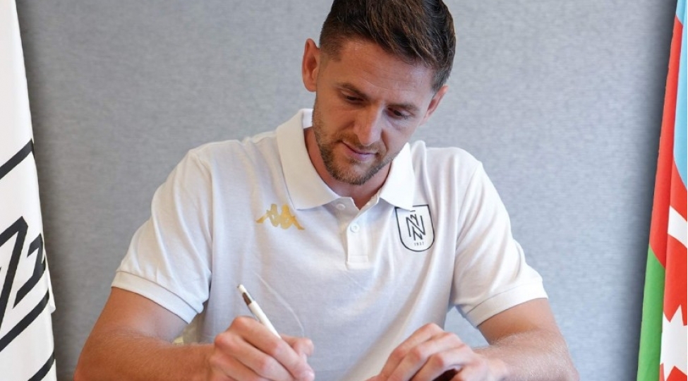 neftchi-bosniya-ve-herseqovina-millisininqapichisini-transfer-edib